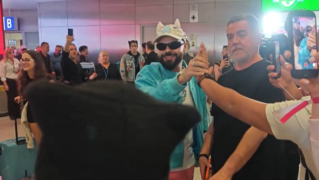 Eurovision: Επέστρεψε συγκινημένος ο Akylas - «Ελπίζω να σας έκανα περήφανους» [βίντεο]